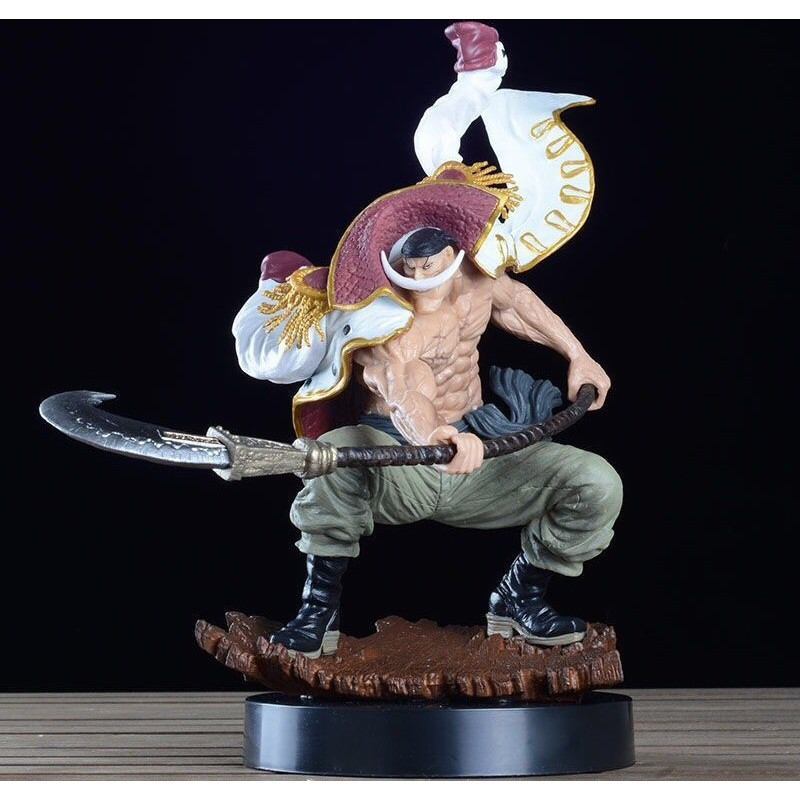 Figurine Barbe Blanche - One Piece